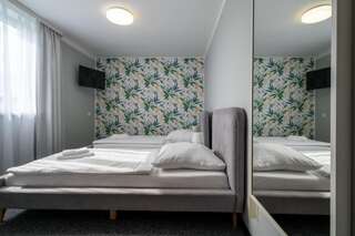 Отели типа «постель и завтрак» Nowotel Stop and Sleep Згожелец Двухместный номер с 1 кроватью или 2 отдельными кроватями-7